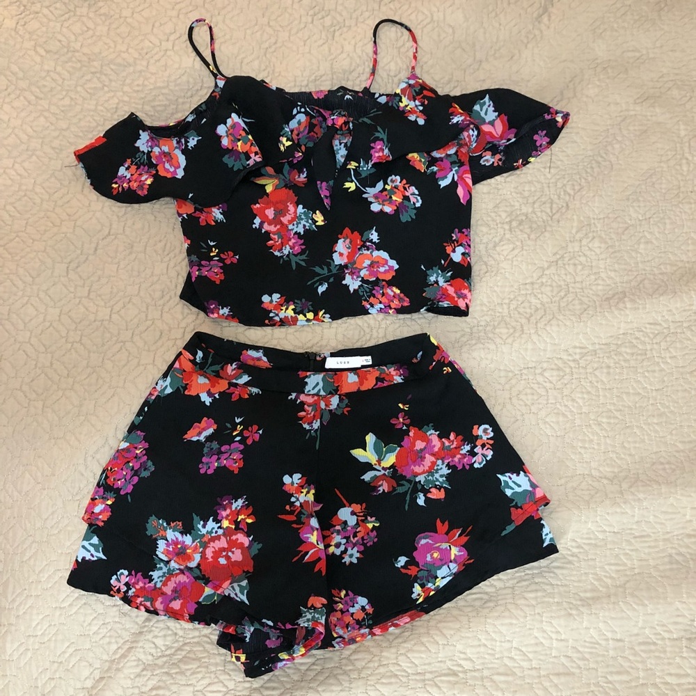 Lush floral top and short set